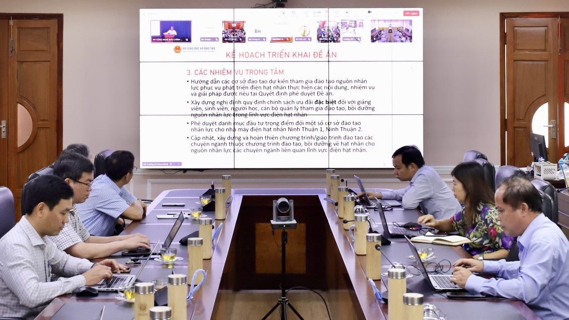Thúc đẩy đổi mới sáng tạo từ Hội nghị triển khai các đề án phát triển nguồn nhân lực và hợp tác 